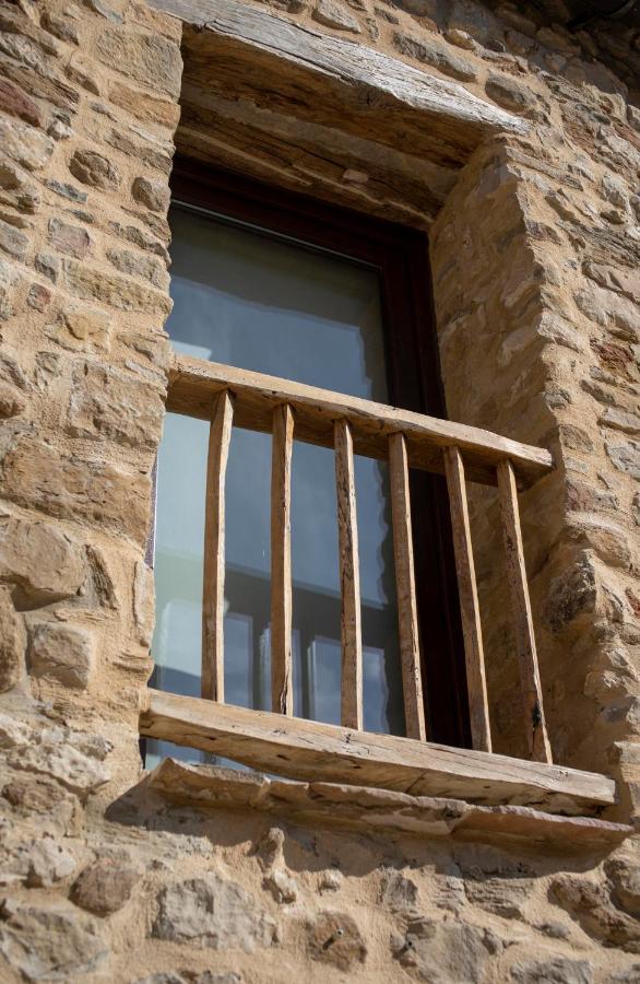 Casa Sanui. Apartaments Turistics Rurals Estorm المظهر الخارجي الصورة