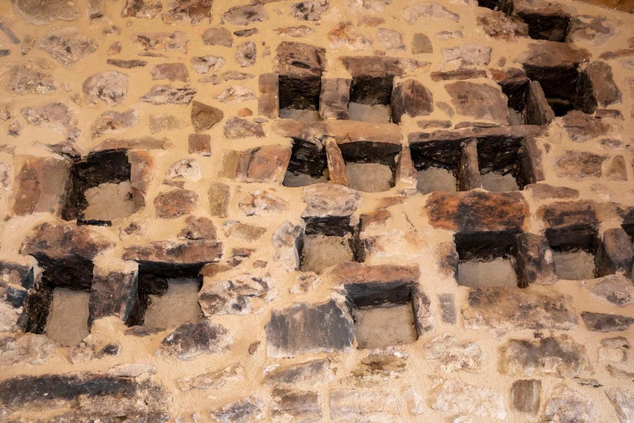 Casa Sanui. Apartaments Turistics Rurals Estorm المظهر الخارجي الصورة